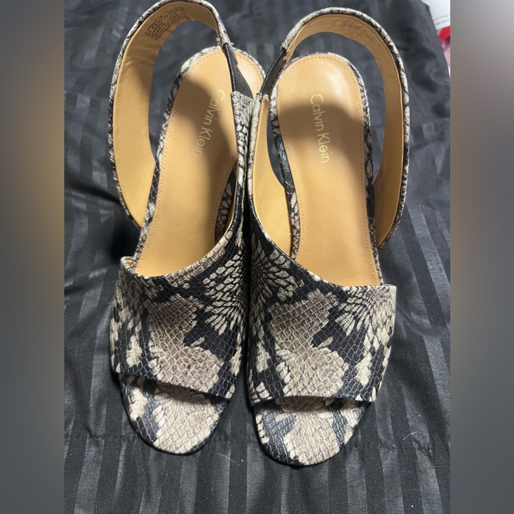 Calvin Klein Women’s Shoes. Dark tone animal print.